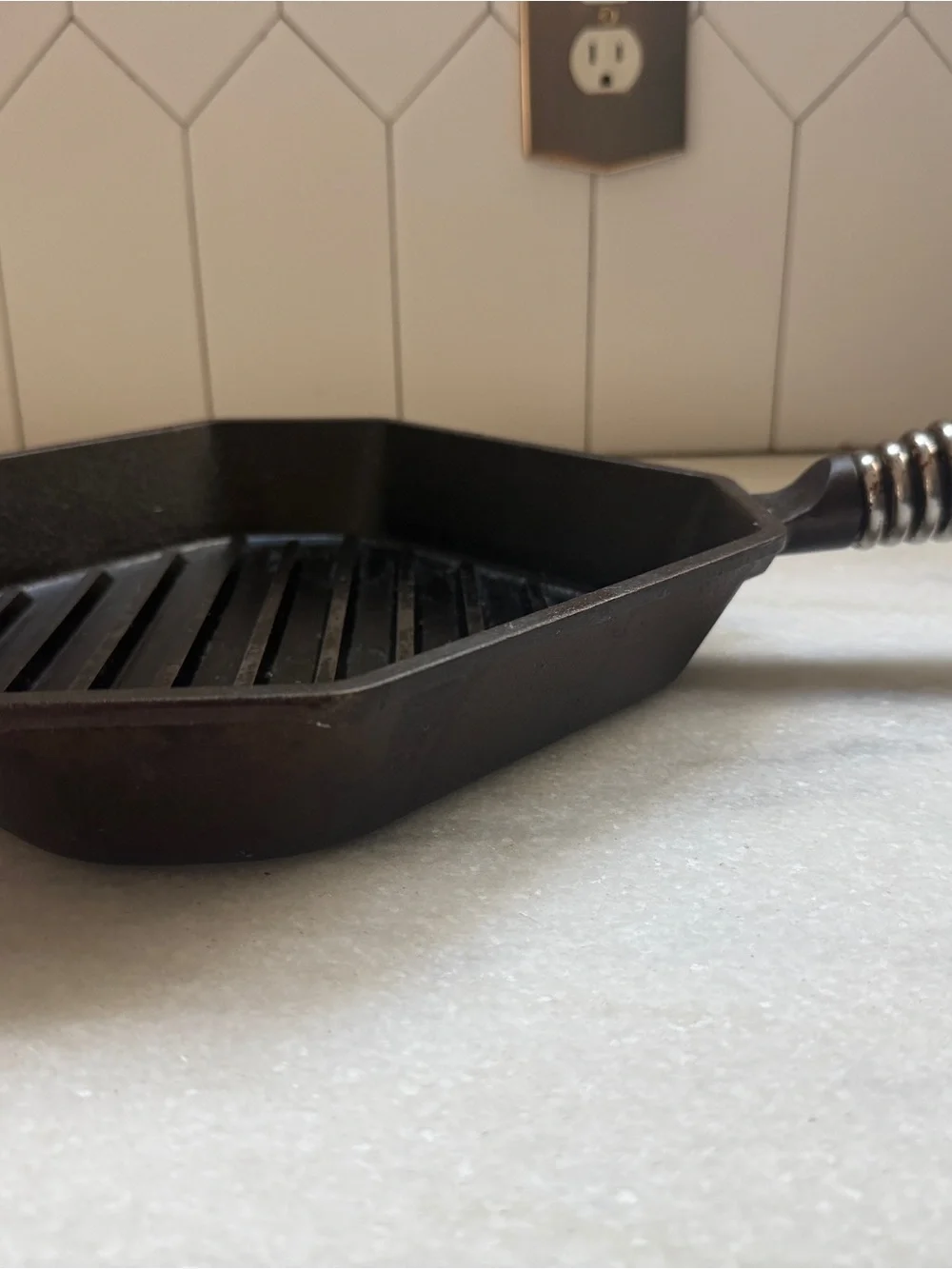 Finex Brand: Hexagonal Cast Iron Grill Pan with Coil Handle - Black
